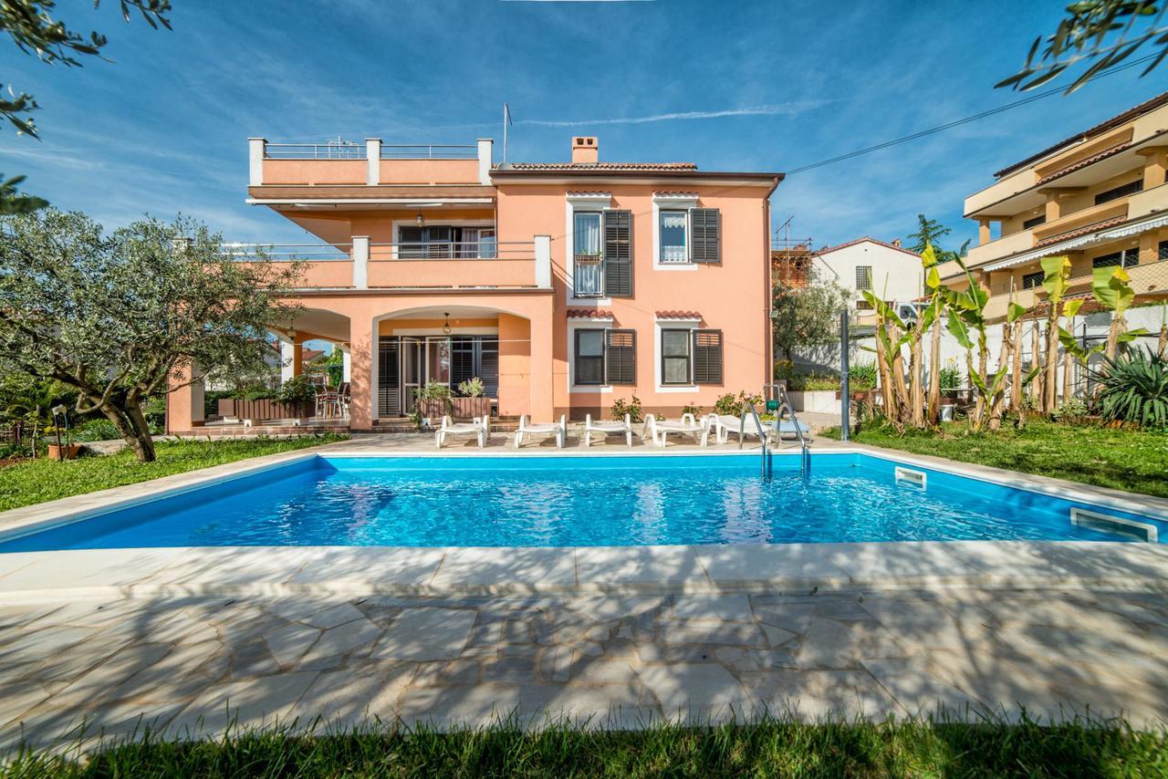 Apartments Marija 821 Pula Exterior foto